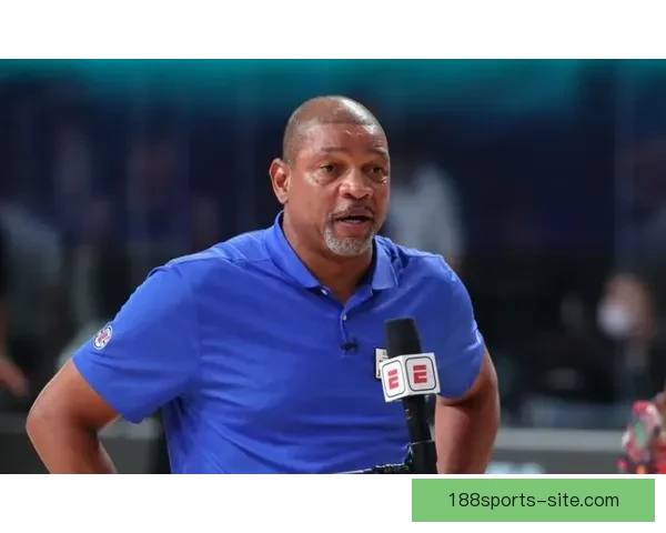 里弗斯建议快船首选退役麦卡杜与小乔丹球衣未提保罗小卡